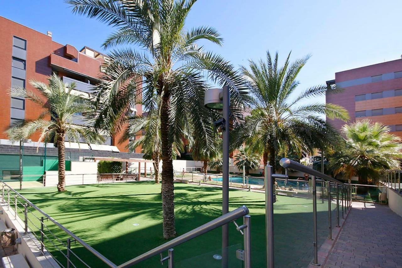 APARTAMENTO CRIS I ,Piscina-Gym&Parking, parque de las ciencias Granada Exterior foto